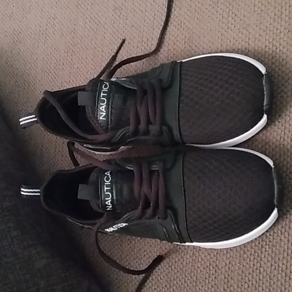 Nautica tennis shoes brand new